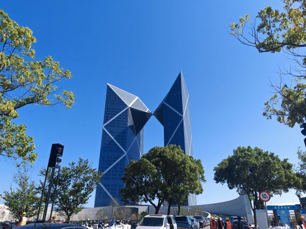 153.上海浦東滴水湖中銀總部大廈-1 - 艾克森換熱器案例圖片